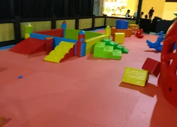 Jumpzone,Dragon Mart2