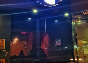 JUS T CAFE & RESTAURANT LLC