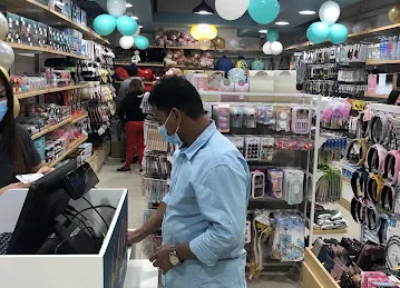 Just Me Store - Satwa 2