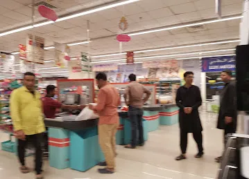 K.M. HYPERMARKET
