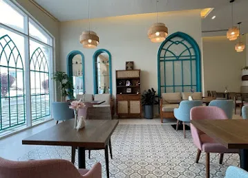 Kaaki W Nos Restaurant كعكة و نص