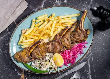 KABAB RAYHAN BAKERY AND RESTAURANTمطعم و مخبز كباب ريحان