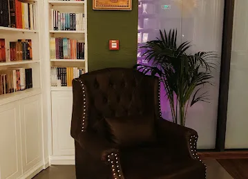 Kalemat bookstore مكتبة كلمات