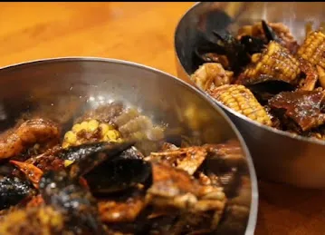 Kamayan Restaurant & Café