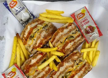 KARAK ADEEL MAZAJEC
