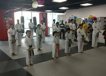 KARATE CENTER