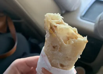 كافتيريا بيت الشاي الذهبي