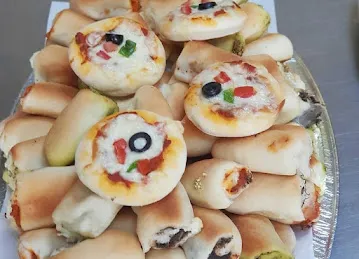 كافتيريا ملك الفطاير Malek Al Fatayer wa al Mahashi