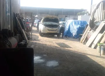 Khan auto garag