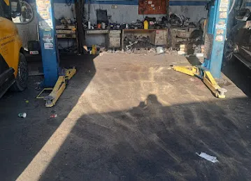 Khan Garage