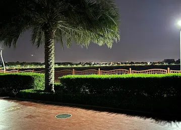 Khawaneej Pond Park, Car parking