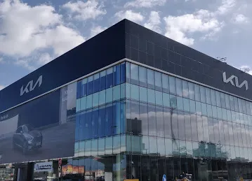 Kia Showroom - Sheikh Zayed Road \