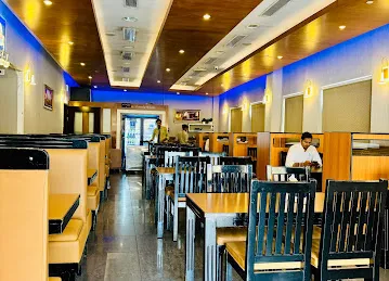 King Chef Restaurant Muhaisinah
