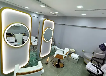 King Rich Hair Studio