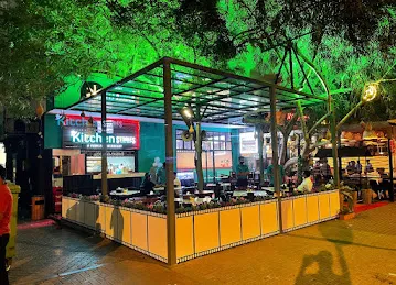 Kitchen Stories Restaurant