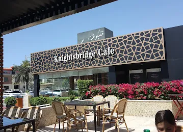 Knightsbridge cafe
