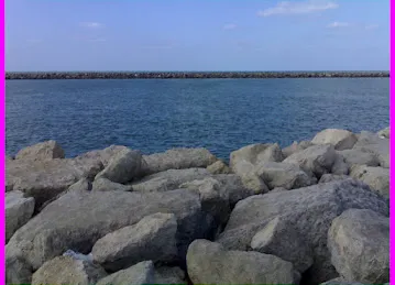 كاسر أمواج الزوراء