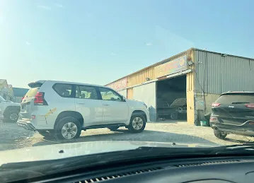 KUNOOS AL BAHAR AUTO REPAIRING GARAGE