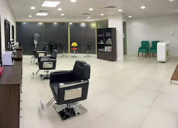 LA BEAUTE' MANSION LADY SALON