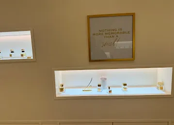 La Clinique Des Parfums