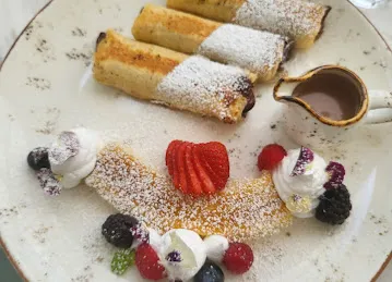 La Maison Gateau Cafe