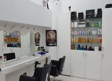 La Parisienne Beauty Salon LLC