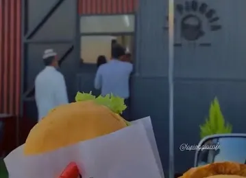 La Pioggia Cafe