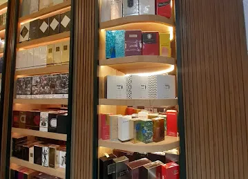 LA RAMBLA PERFUMES L.L.C