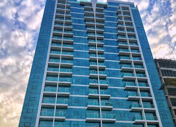 La Riviera Apartments