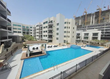 La Riviera Estate B