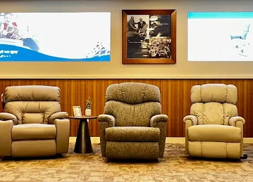 La-Z-Boy Recliner - Reem Mall