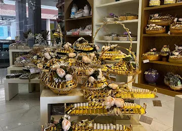 Labelle Chocolates and Flowers - Nad Al Hammar