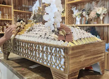 Labelle Chocolates & Flowers - Al Warqa (لابيل للشوكولا والزهور - الورقاء)