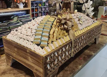 Labelle Chocolates & Flowers - Al Warqa (لابيل للشوكولا والزهور - الورقاء)