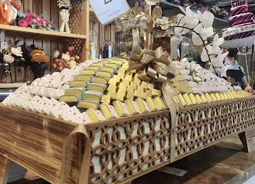 Labelle Chocolates & Flowers - Al Warqa (لابيل للشوكولا والزهور - الورقاء)