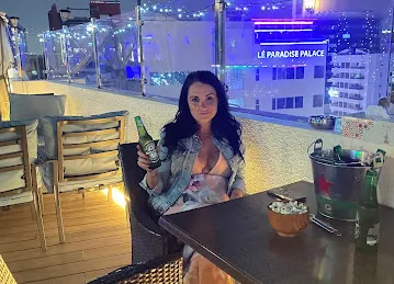 LAGATLAT Resto Bar