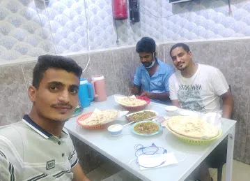 Lahour Badshah Rest.