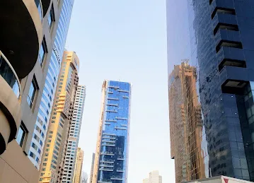 Lake point tower