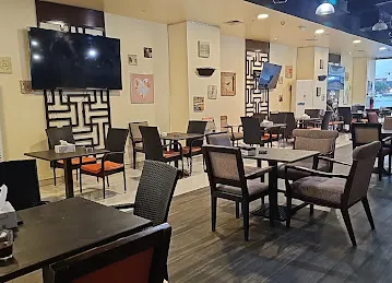 Laluna Cafe
