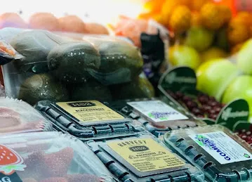 Lamar fruits and vegetables