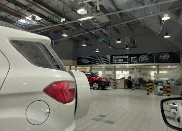 Land Rover Al Quoz Body Shop