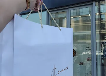 Last Chance Luxury Fashion Outlet