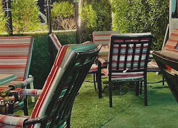 LAYALI MONACO CAFE