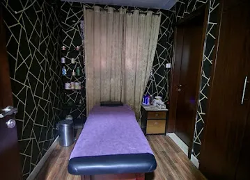 Layla Salon