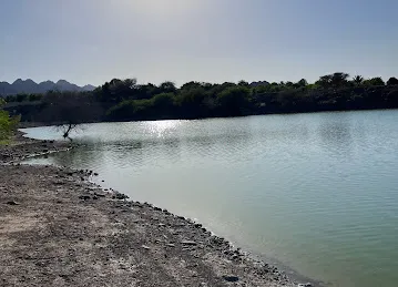 البحيرة المخفية The Hidden Lake