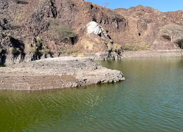 البحيرة المخفية The Hidden Lake