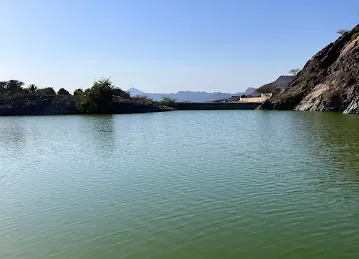 البحيرة المخفية The Hidden Lake