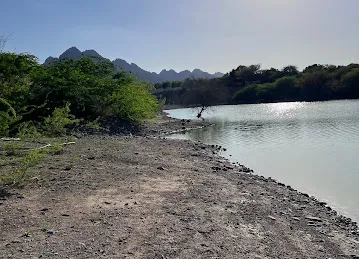 البحيرة المخفية The Hidden Lake