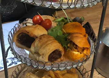 البيارق لزينة وتلميع السيارات