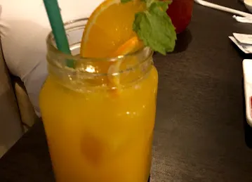 Le Guest Cafe